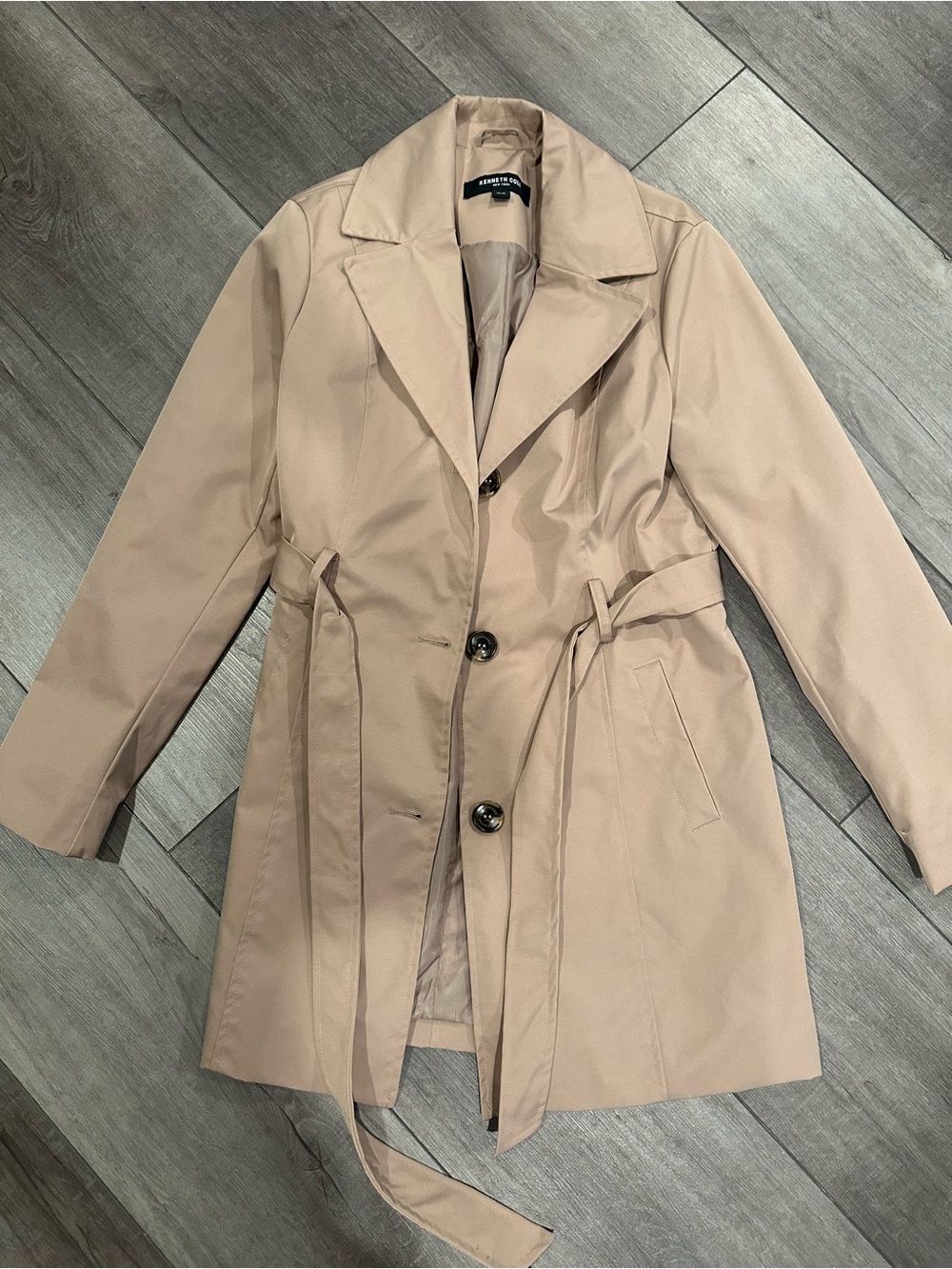 Kenneth Cole Light Beige Women's Trench Coat - Classic Belted Style - Size M -